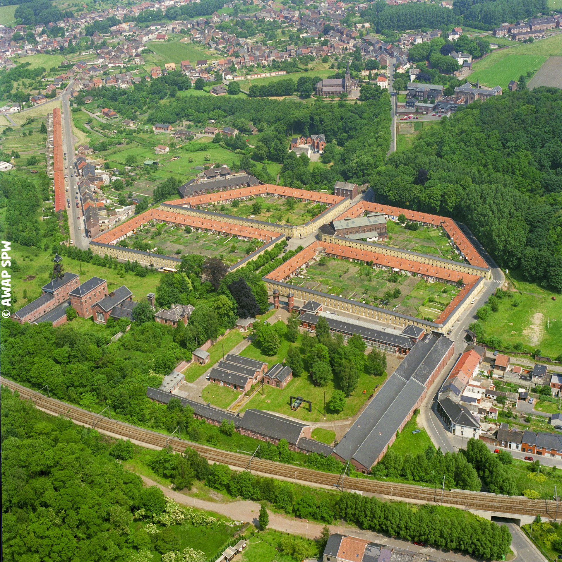 Museum van Mijnbouw en Duurzame Ontwikkeling - Bois-du-Luc