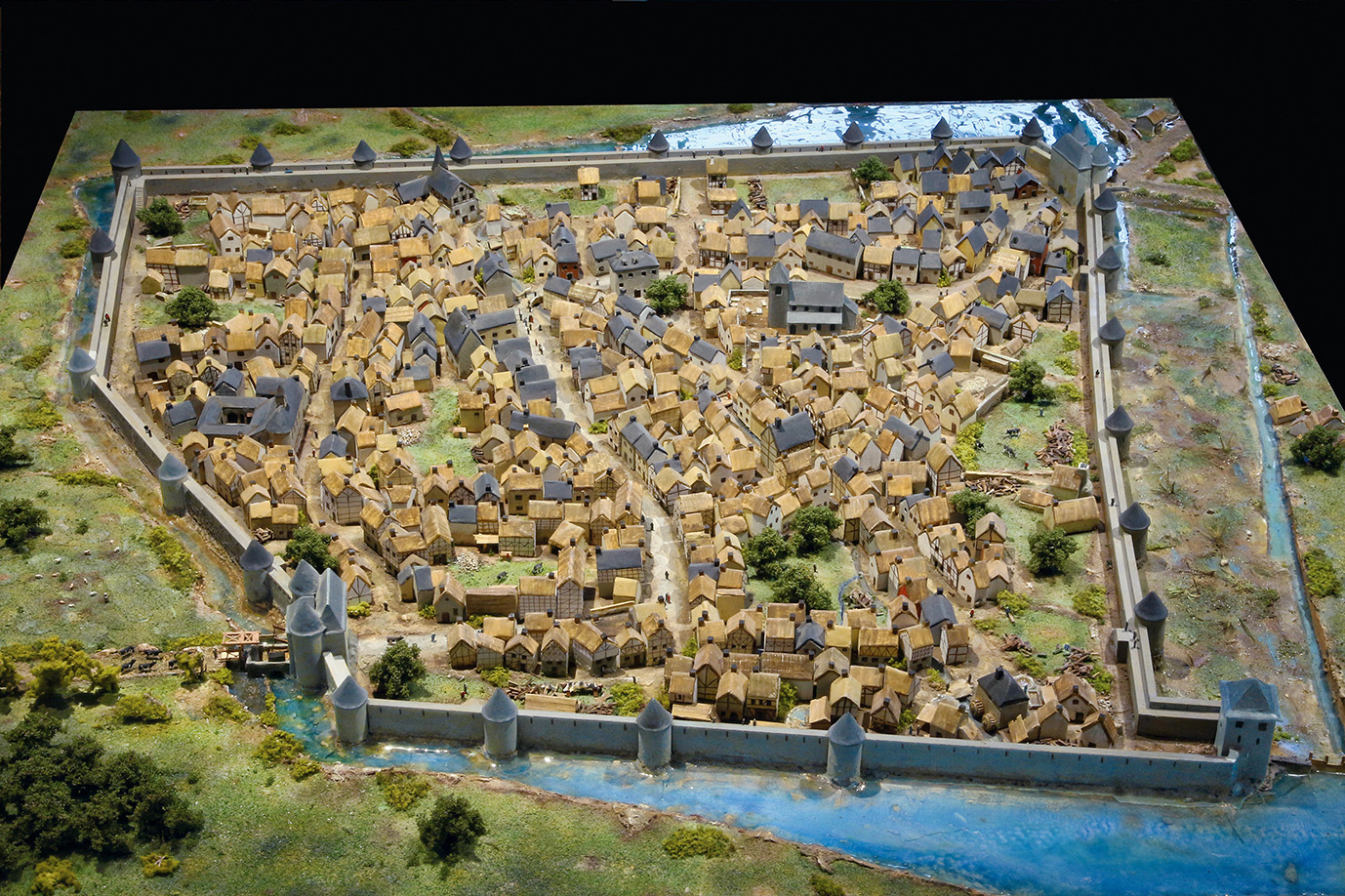 Famenne & Art Museum